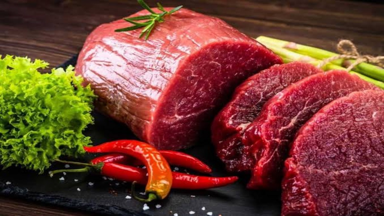 اللحوم الحمراء تزيد من خطر الإصابة بأمراض القلب