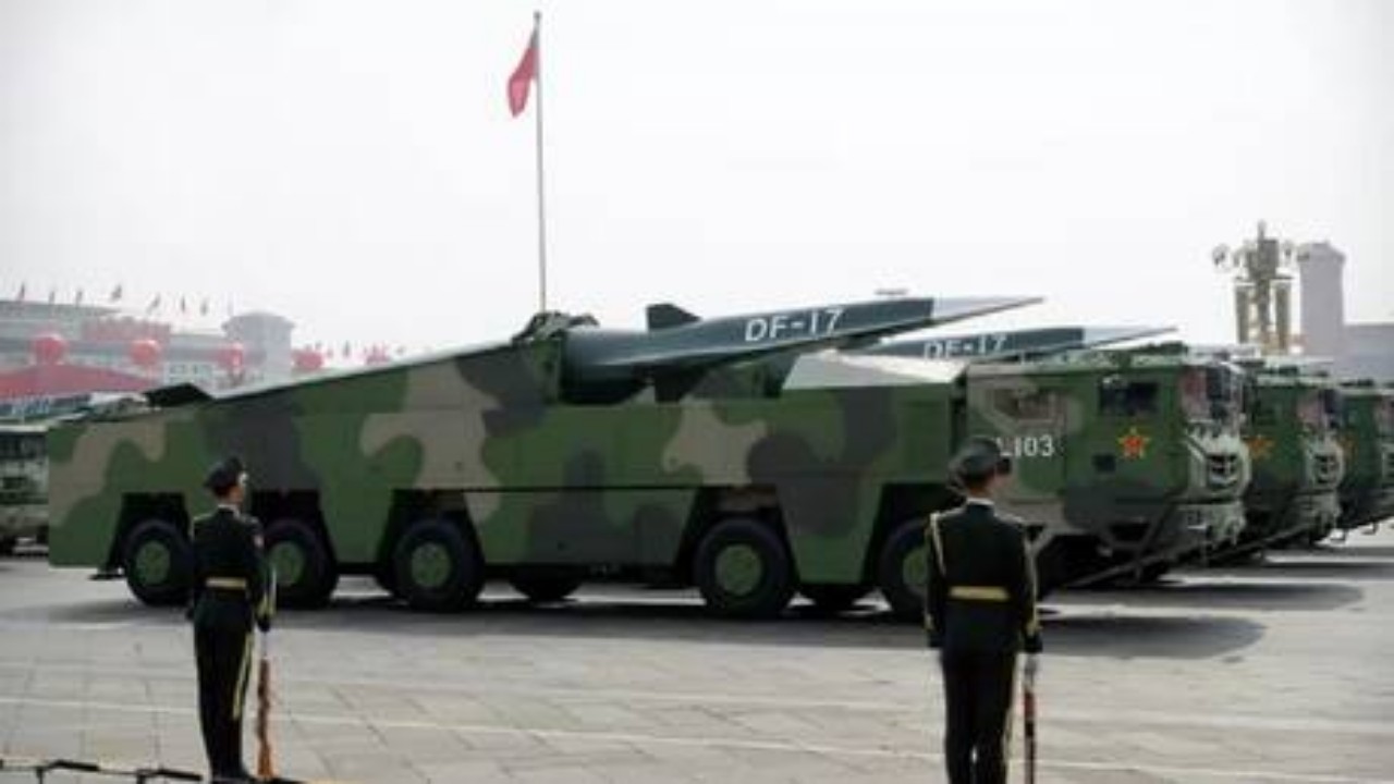 الصين تنشر &#8220;قاتل حاملات الطائرات&#8221; وتستعد لخوض معركة مع أمريكا (فيديو)