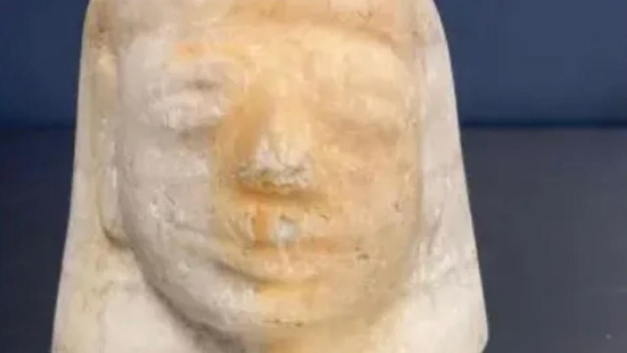 السلطات الأمريكية تصادر قطعة أثرية مصرية