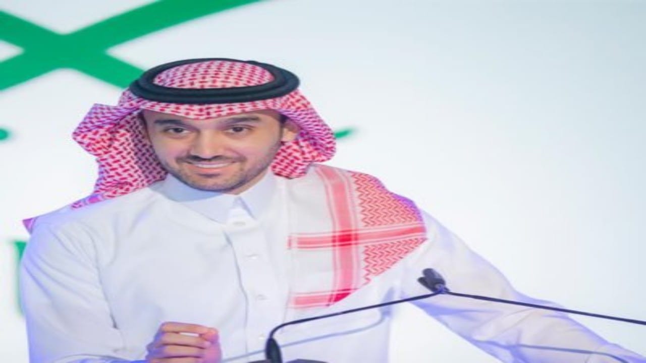 وزير الرياضة يهنئ اللاعب محمد تولو: ألف مبروك والقادم ذهب