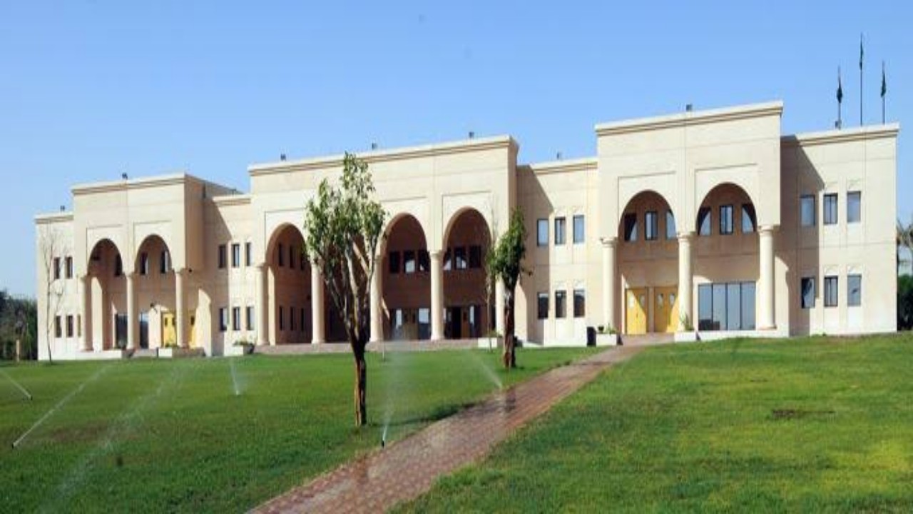 مدارس جامعة الملك فهد للبترول والمعادن توفر وظائف شاغرة
