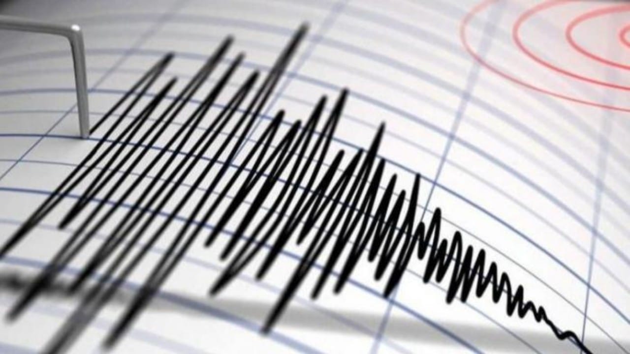 زلزال يضرب جزر مينتاوي الاندونيسية