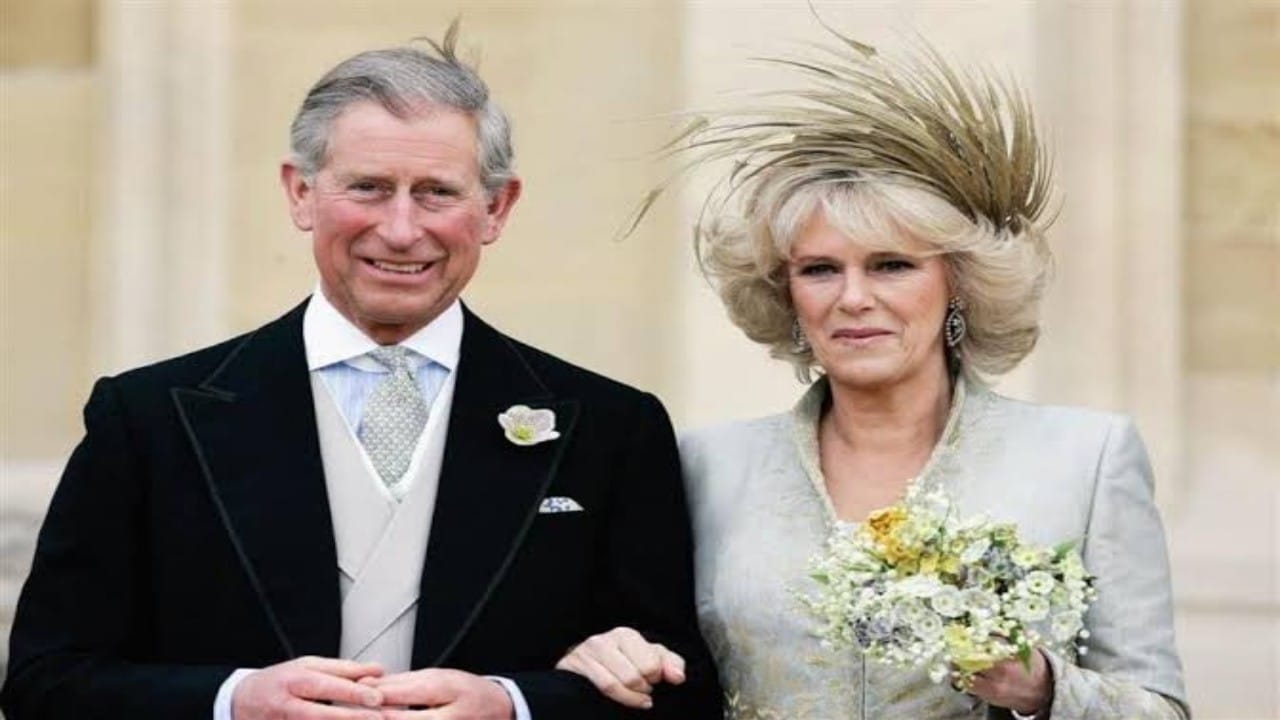 تتويج كاميلا باركر ملكة لبريطانيا بجوار الأمير تشارلز