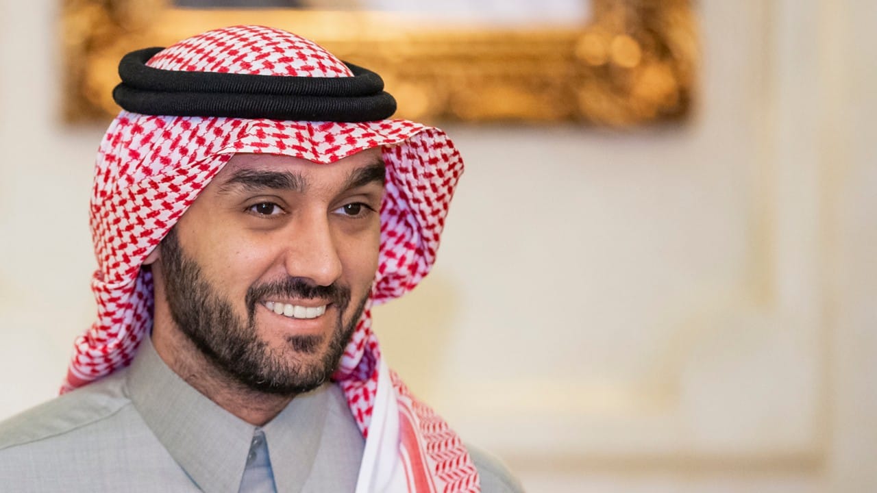وزير الرياضة يوجه الشكر لخادم الحرمين لرعاية دورة الألعاب السعودية
