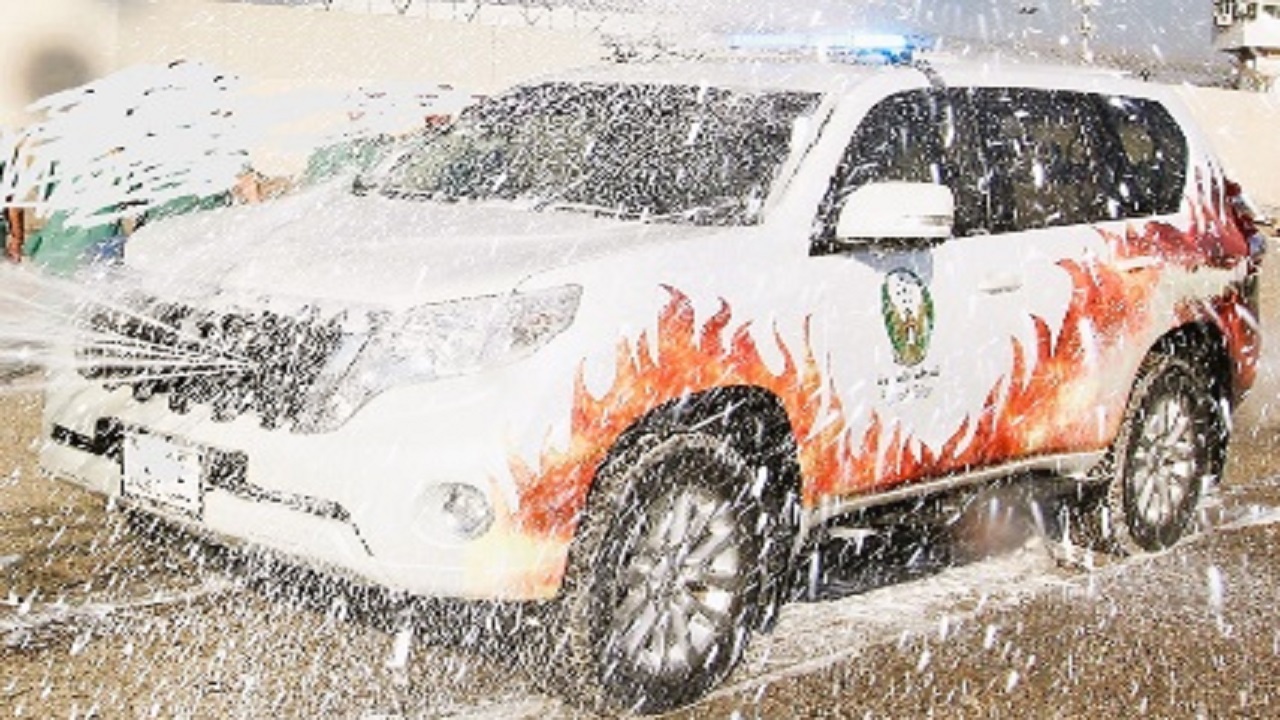 بالصور .. مركبة ذكية لإطفاء الحرائق في الإمارات