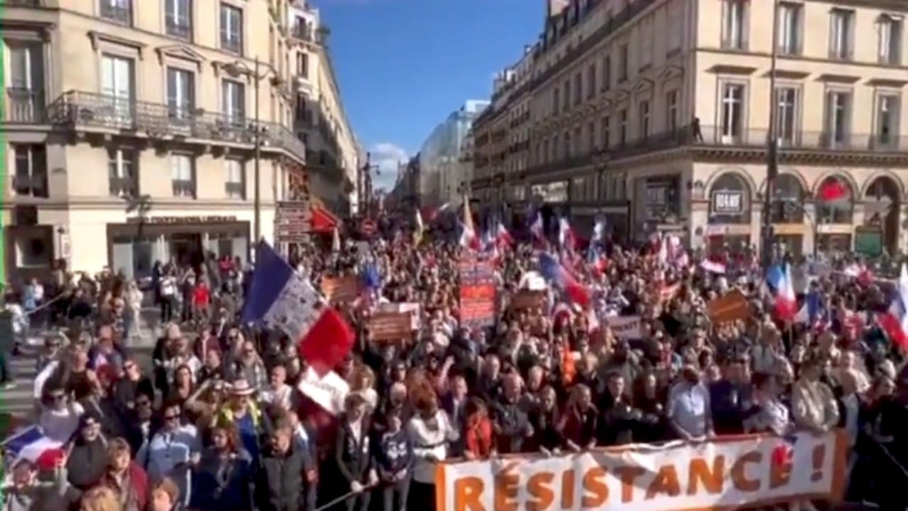 بالفيديو.. مظاهرة حاشدة في باريس تطالب بانسحاب فرنسا من حلف الناتو