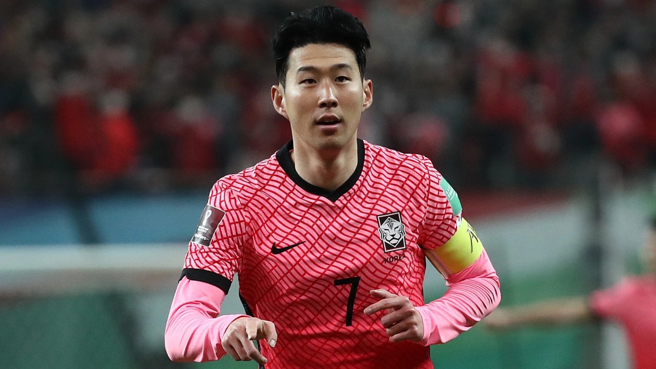 قائد كوريا الجنوبية : لست واثق من المشاركة بكل المباريات في كأس العالم