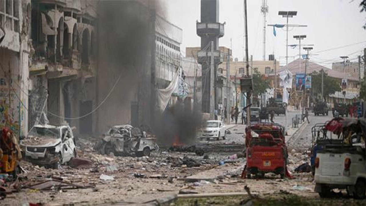انفجار ضخم وإطلاق نار قرب القصر الرئاسي في الصومال