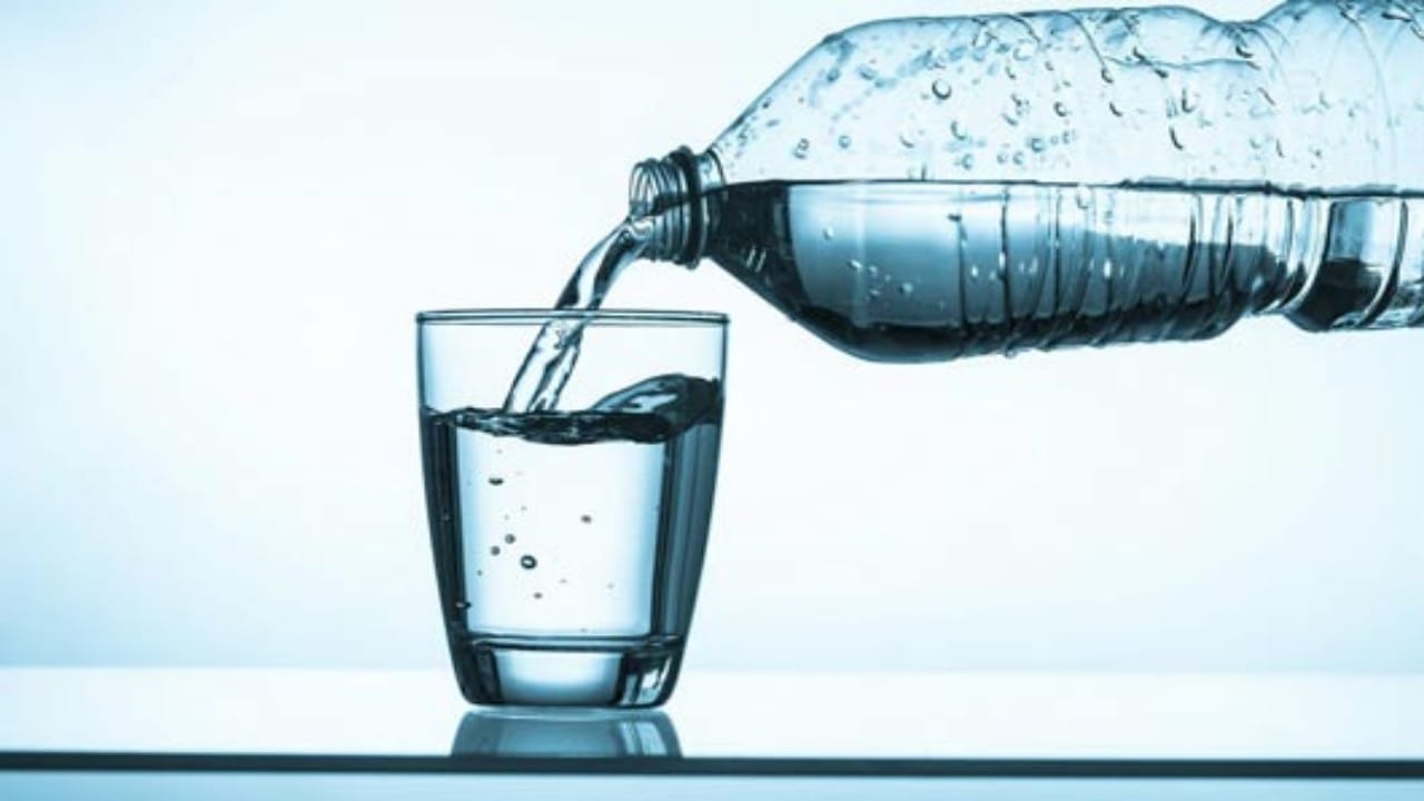 الكمية المثالية لشرب الماء للرجال والنساء