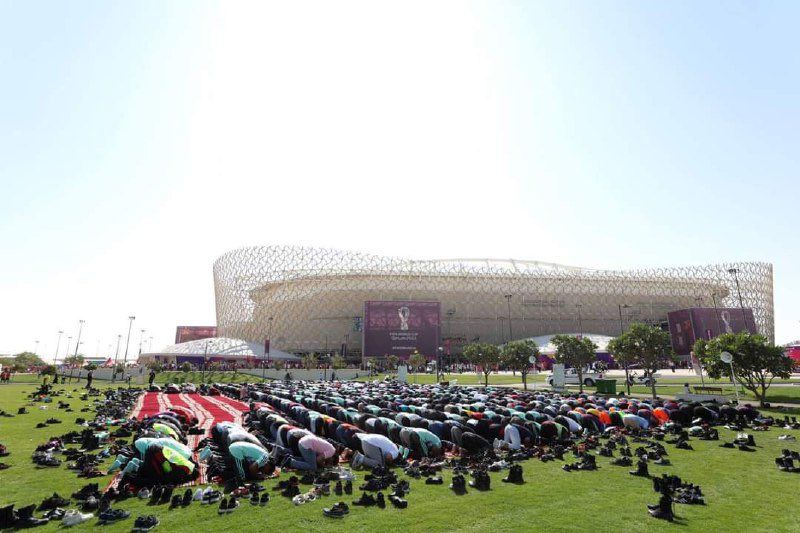 بالفيديو.. إقامة صلاة الجمعة في استاد الثمامة قبل مباراة قطر والسنغال