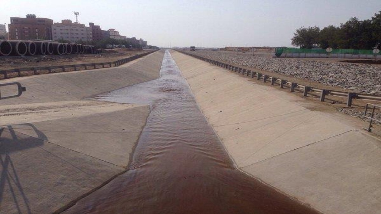 إنشاء 62 سداً لحفظ مياه السيول في مكة