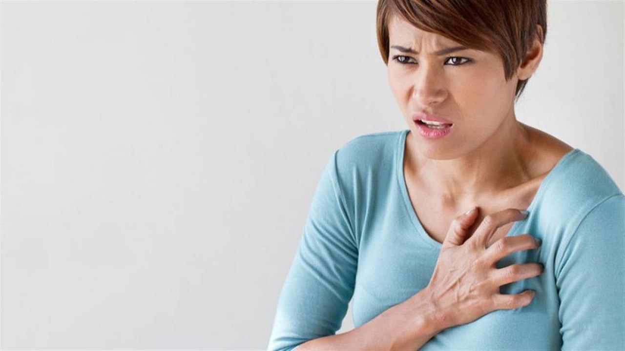 أبرزها ألام الصدر.. 5 أعراض صحية قد تسبب الوفاة لا يجب إهمالها