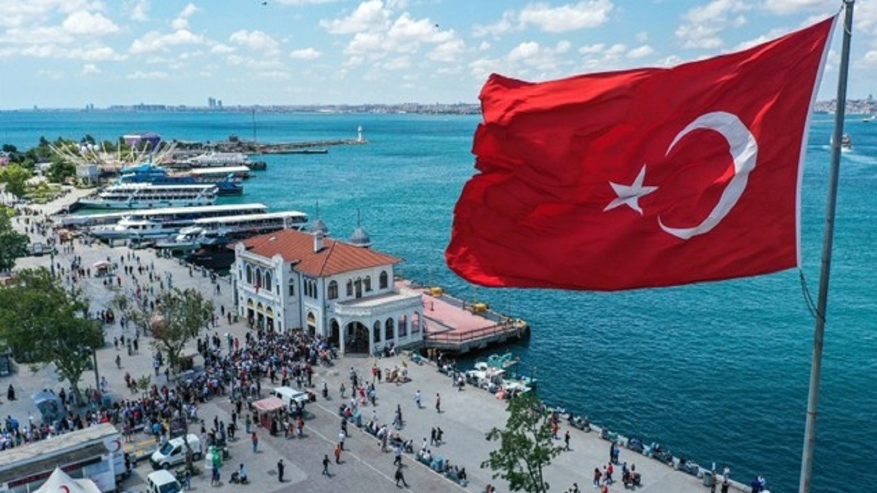 السماح لمواطني تركيا بإصدار تأشيرة القدوم للمملكة خلال 48 ساعة