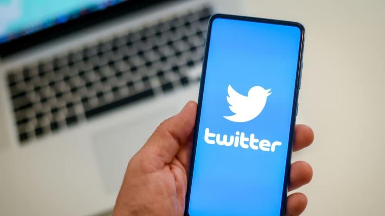 إعادة ميزة منع الانتحار إلى تويتر بعد أيام من إلغائها