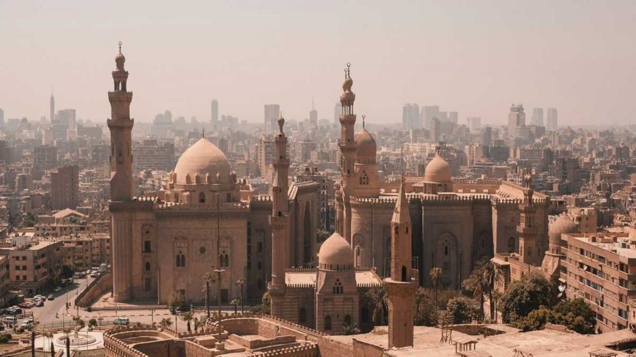 إخلاء 3 مناطق كاملة في القاهرة وإزالتها