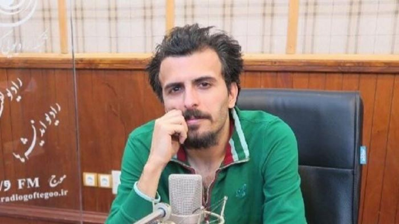 مخرج إيراني ينهي حياته بطريقة مأساوية بعد تعذيبه بسجون الملالي