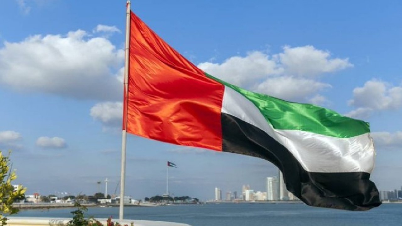 الإمارات تطلق خدمة طلب تصريح دخول للمقيمين في الخارج لأكثر من 6 أشهر