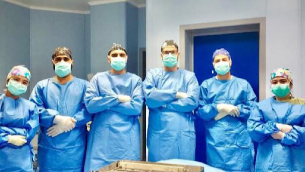 فريق طبي بالجوف ينجح باستئصال ورم نادر وزنه يفوق 2 كيلو من مريضة خمسينية