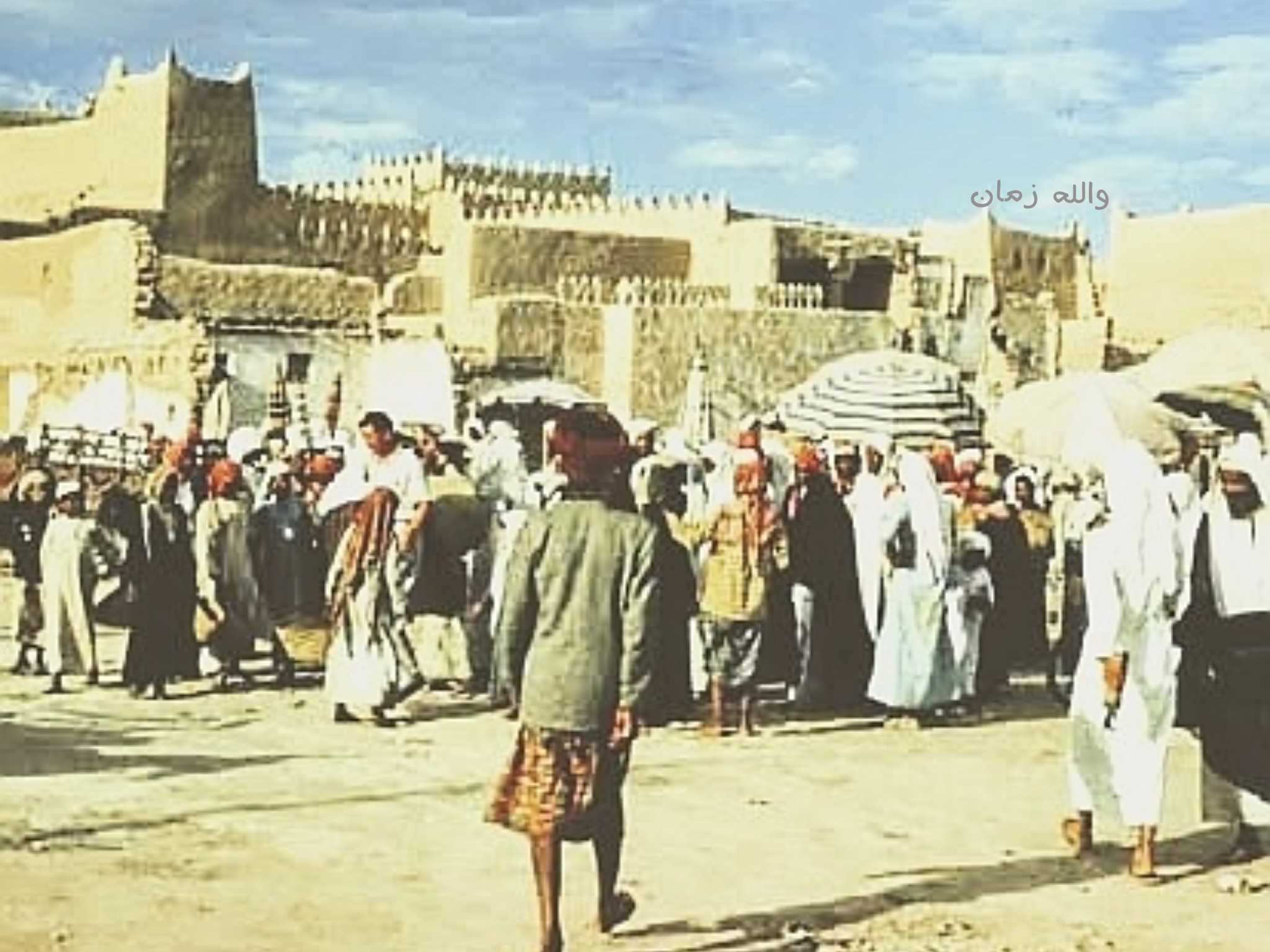 قديم الرياض في مقيبرة الثمانينات الهجرية تقريباً