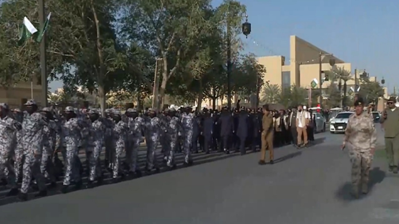 بالفيديو .. مجندات يشاركن في المسيرة الاحتفائية بيوم التأسيس في الدرعية