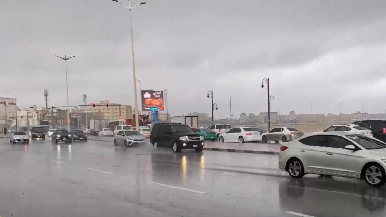 بالفيديو.. هطول أمطار أعلى من العام الماضي خلال رمضان على معظم المملكة