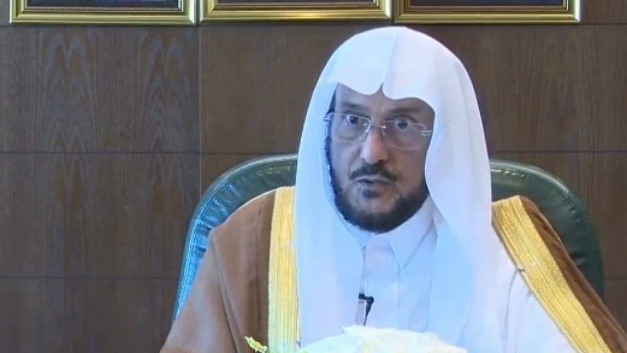 وزير الشؤون الإسلامية: استقبال الأموال من المصلين في رمضان مخالفا للنظام (فيديو)
