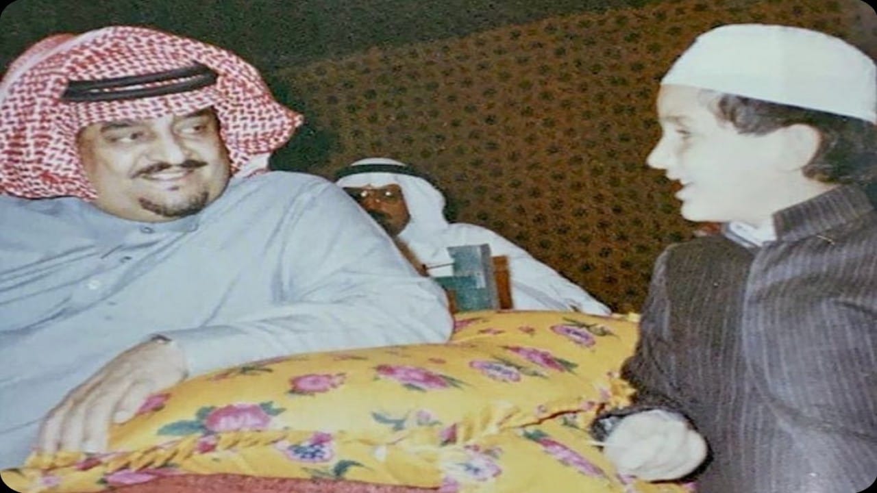صورة نادرة للملك فهد وابنه الأمير عبدالعزيز