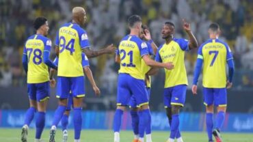 طاقم تحكيم أجنبي وحيد لمباراة النصر والفتح بالجولة الأخيرة