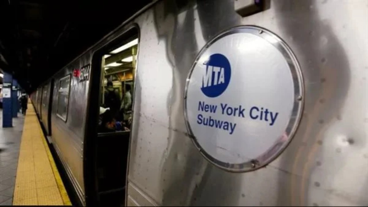 جريمة قتل مروعة في مترو أنفاق بنيويورك