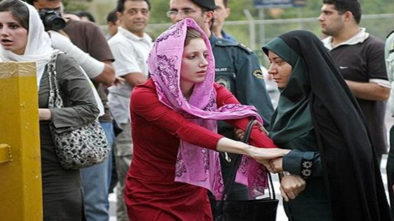 مشروع قانون الحجاب يثير غضباً في إيران