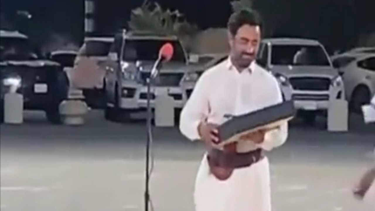 مقيم بكستاني يشارك في زواج صديقه السعودي.. فيديو