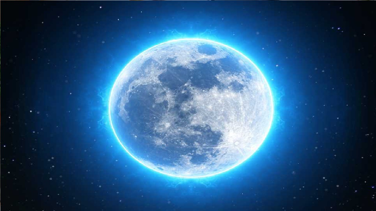 القمر العملاق الأزرق يزين سماء المملكة .. غدًا