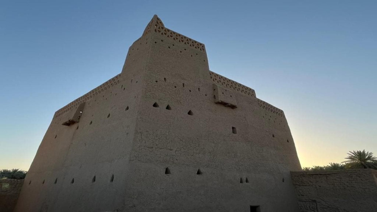 قلعة بن رمان تحفة معمارية تعود لأكثر من 250 عاماً في تبوك.. صور